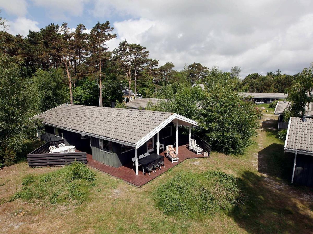 8 Person Holiday Home In Nex Snogebæk Екстериор снимка