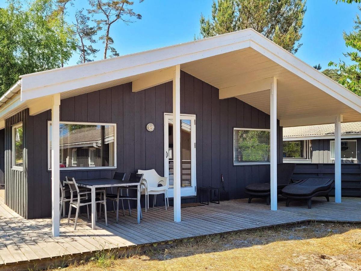 8 Person Holiday Home In Nex Snogebæk Екстериор снимка